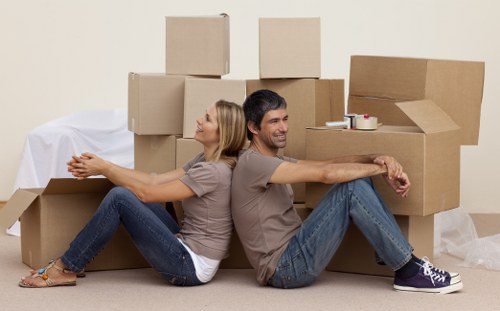 Flexible storage space for business use in Locksbottom